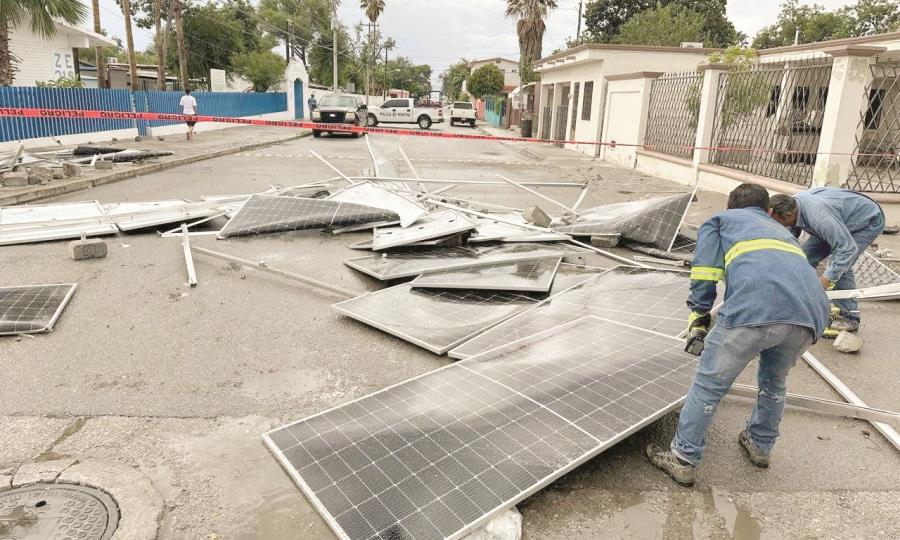 Fuertes vientos causan daños en Nueva Rosita