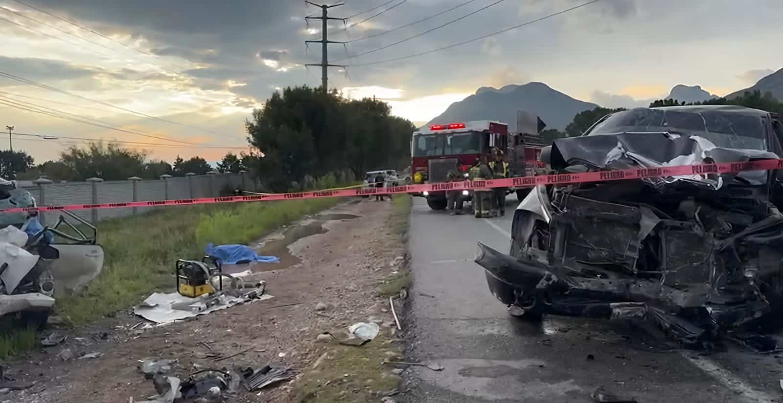 Cuatro muertos y cinco heridos en brutal choque frontal en la Saltillo-Zacatecas