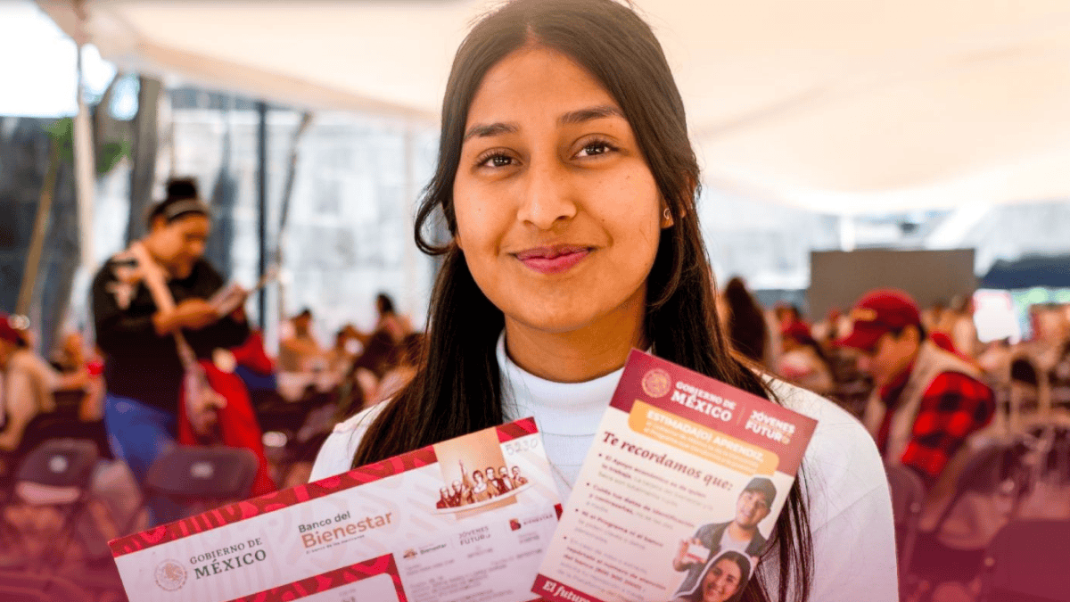 Empresas locales ofrecen becas y capacitación a jóvenes en CANACO Nueva Rosita