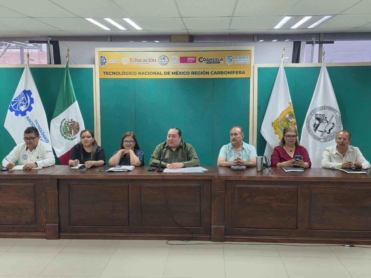 Docentes y coordinadores del TecNM se unen por la calidad académica