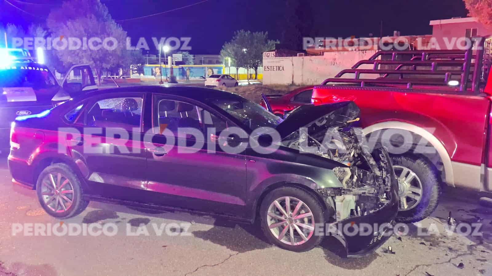 Choque de vehículos en Coahuila tras impacto violento