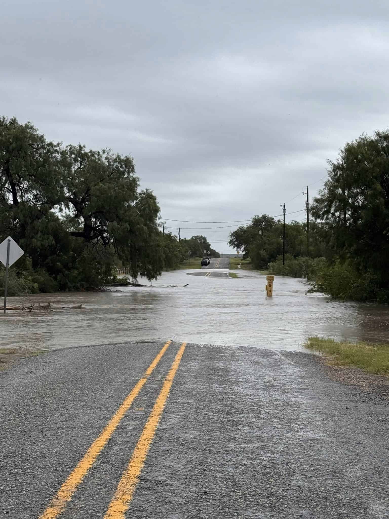 Inundaciones Azotan el Norte de Maverick