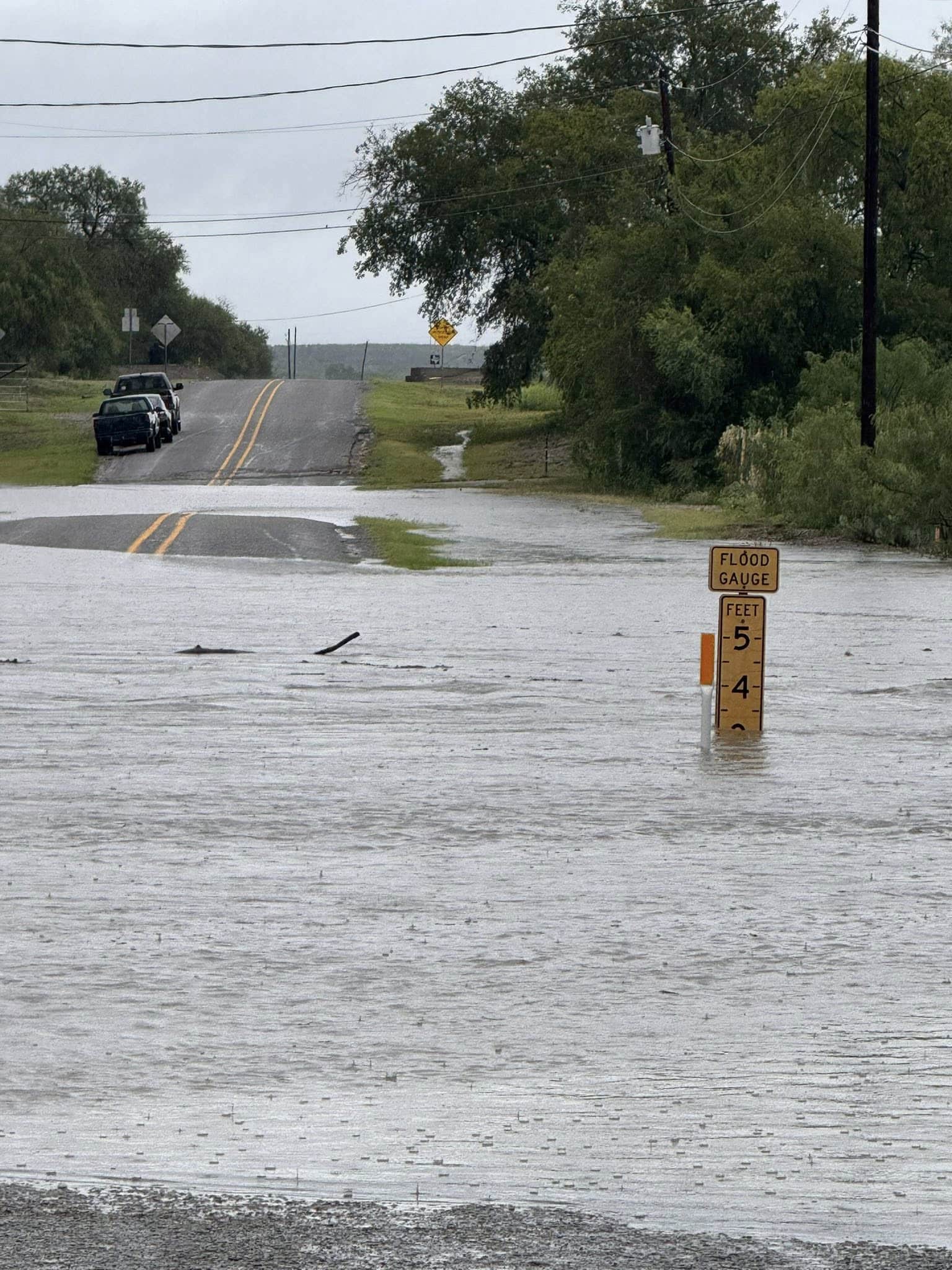 Inundaciones Azotan el Norte de Maverick
