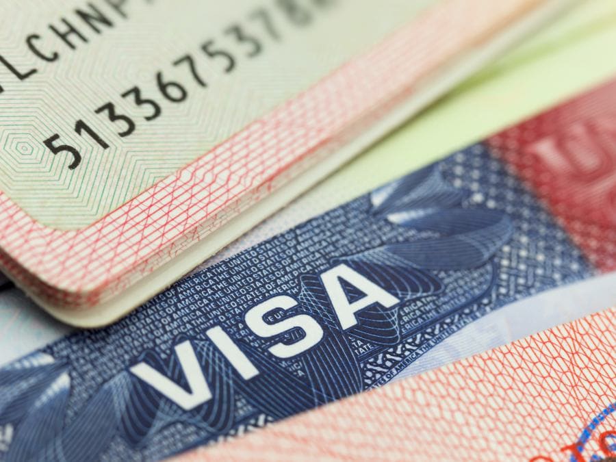 EE. UU. Impone Nuevo Recargo de $250 a Visas Temporales