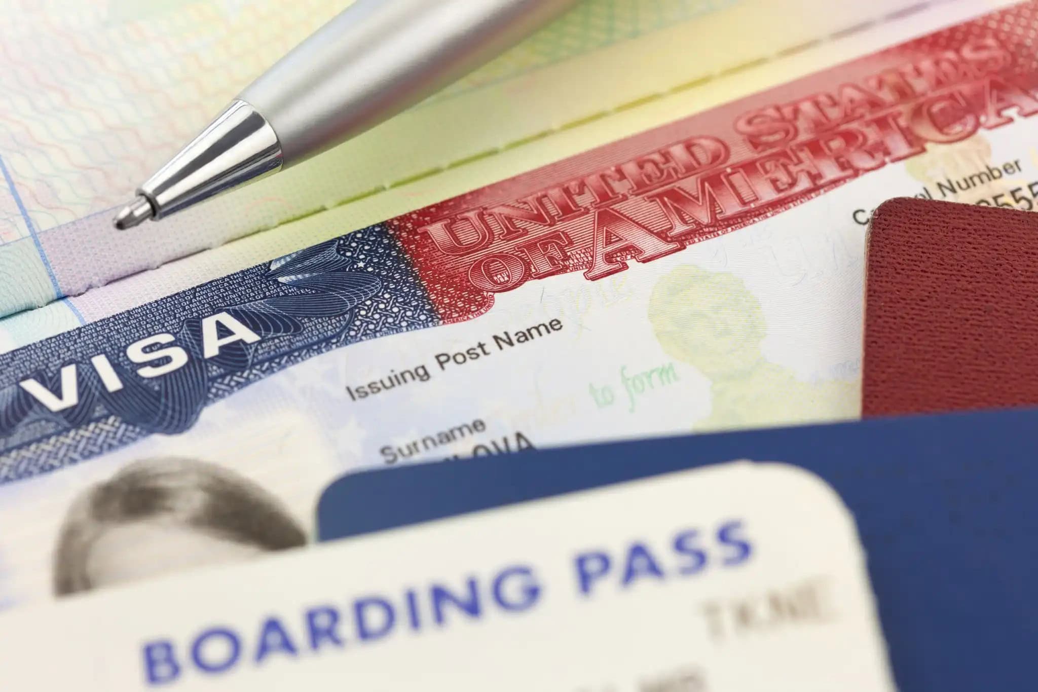EE. UU. Impone Nuevo Recargo de $250 a Visas Temporales
