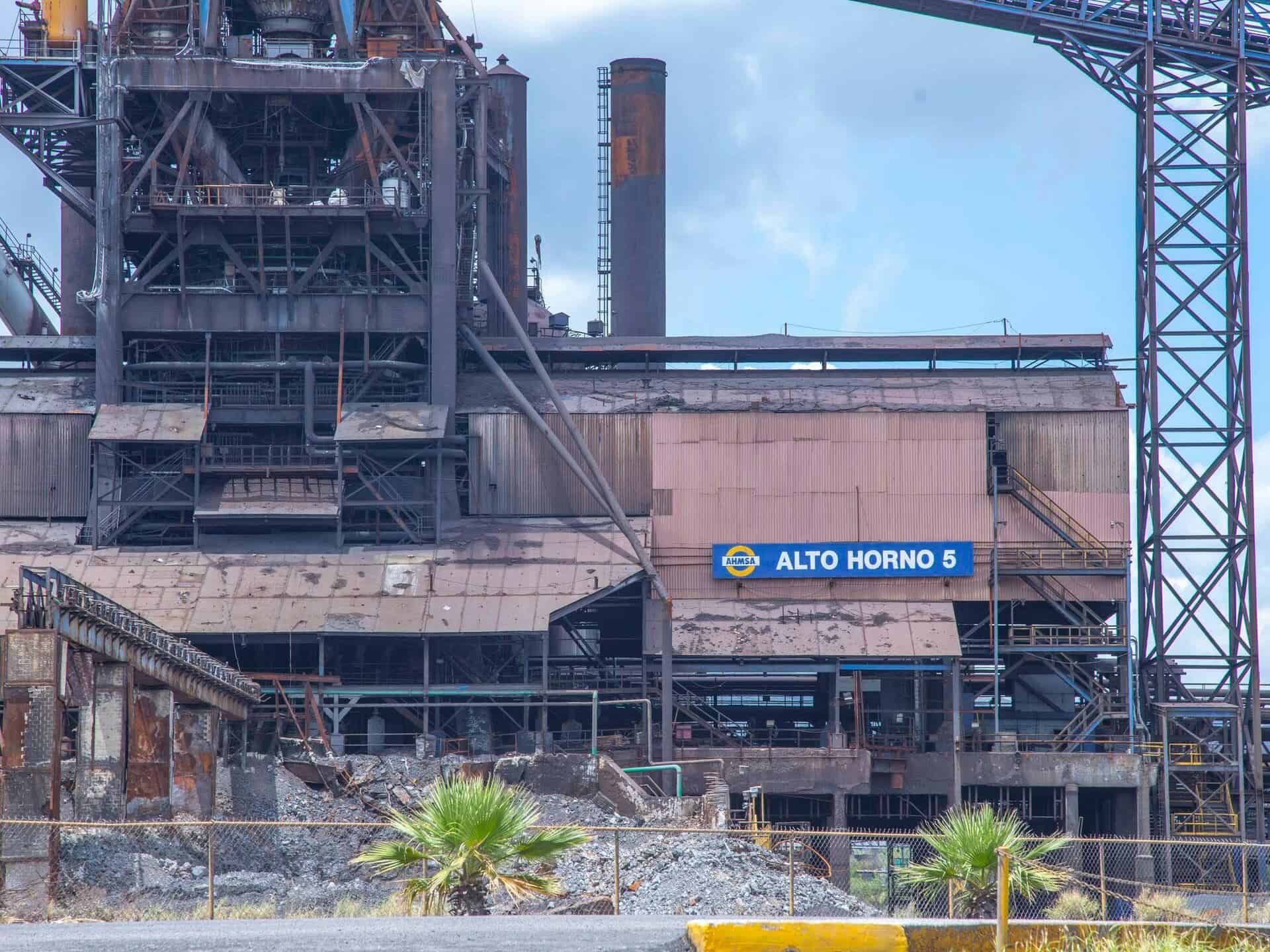 Exdirectivos de AHMSA desmienten finiquitos millonarios tras quiebra