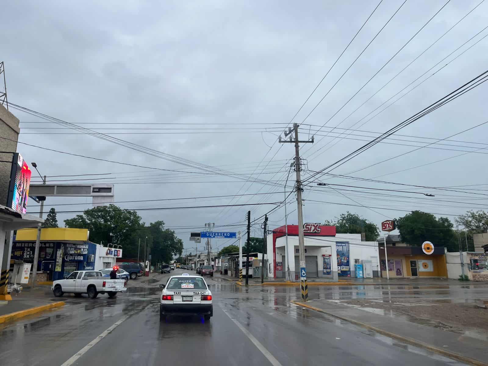 Lluvias regresan a Ciudad Acuña y causan acumulamientos en diversas zonas