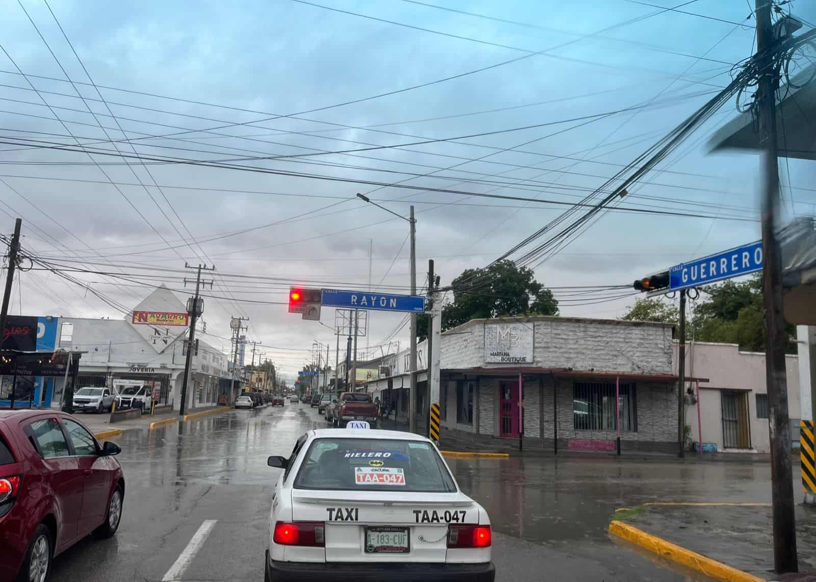 Lluvias regresan a Ciudad Acuña y causan acumulamientos en diversas zonas