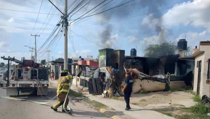 Incendio consume vivienda en Ciudad Acuña; era conocida como capilla de la Santa Muerte