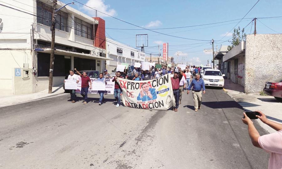 “Se los dije… es un hijo de su reverenda madre”