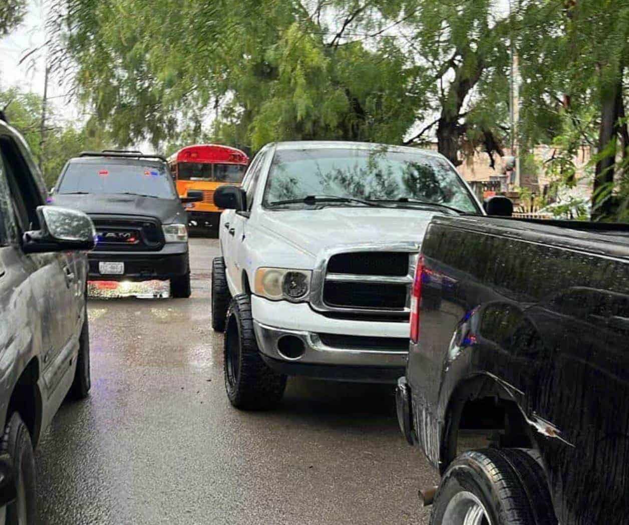 Roban camioneta en Valle Escondido; hay un detenido