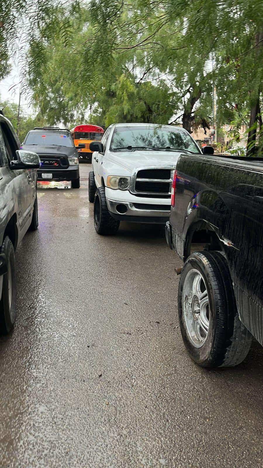 Roban camioneta en Valle Escondido; hay un detenido