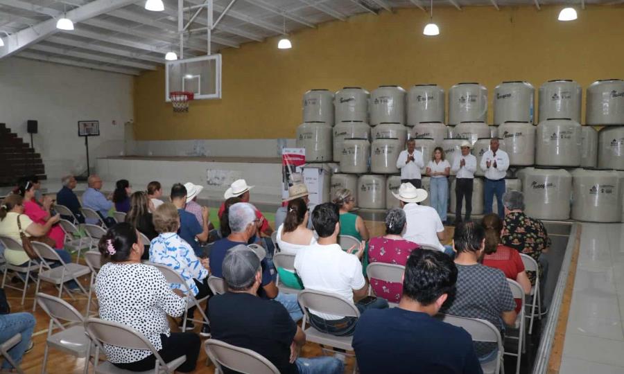 Con acciones que transforman, el Gobierno Municipal mejora la vida de 53 familias