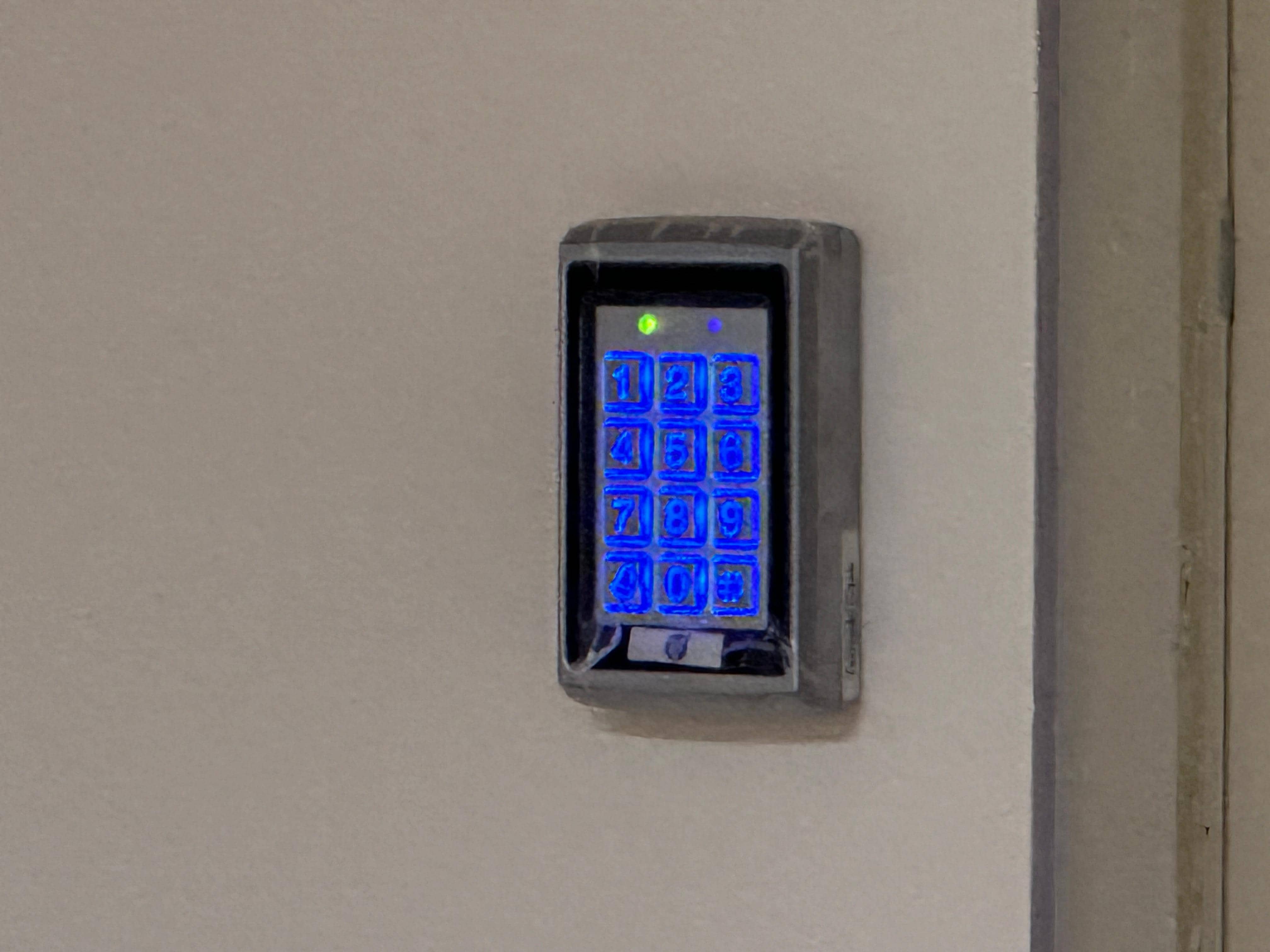 Refuerzan control en urgencias del Hospital Salvador Chavarría