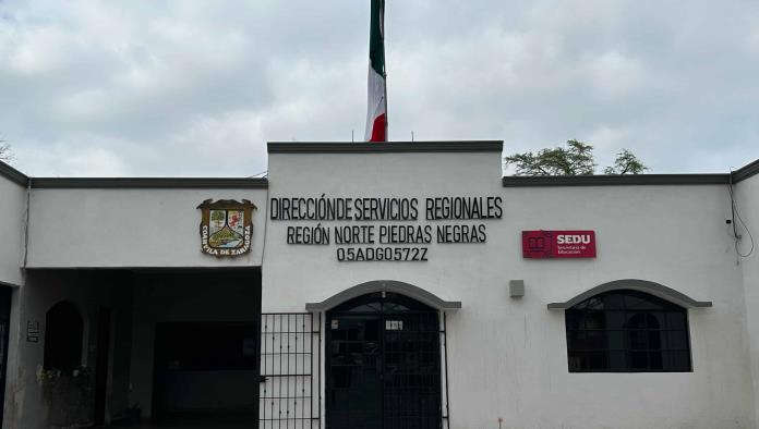 Resguardan 5 escuelas equipo por vacaciones en Servicios Regionales