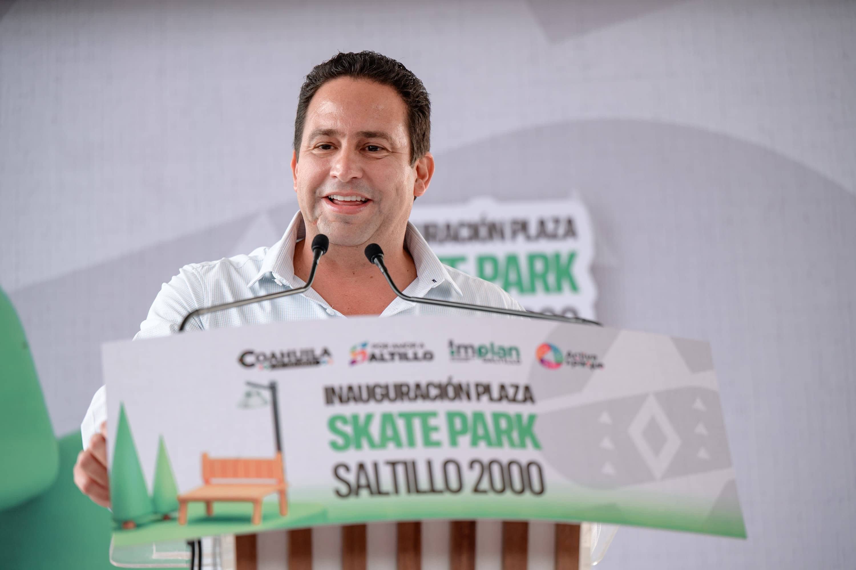 Inaugura Javier Díaz la plaza Skate Park