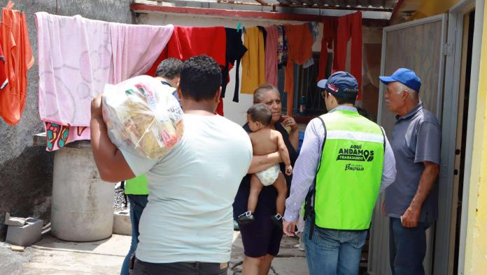 Entrega de apoyos a familias afectadas por lluvias en Saltillo