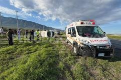 Deja volcadura once lesionados