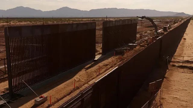 Comienza construcción de nuevo muro fronterizo entre Estados Unidos y México