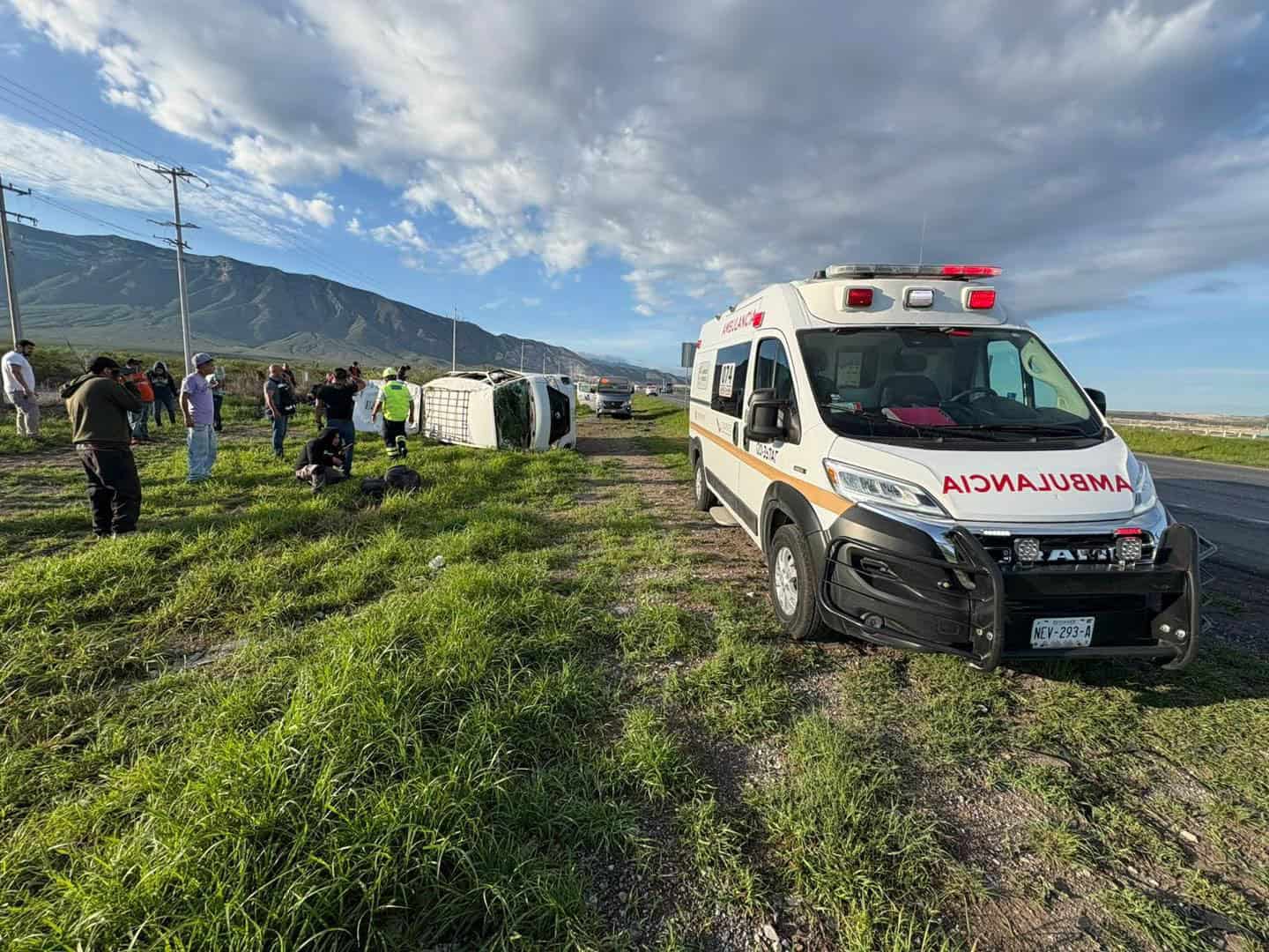 11 heridos en accidente de camión en carretera federal 57