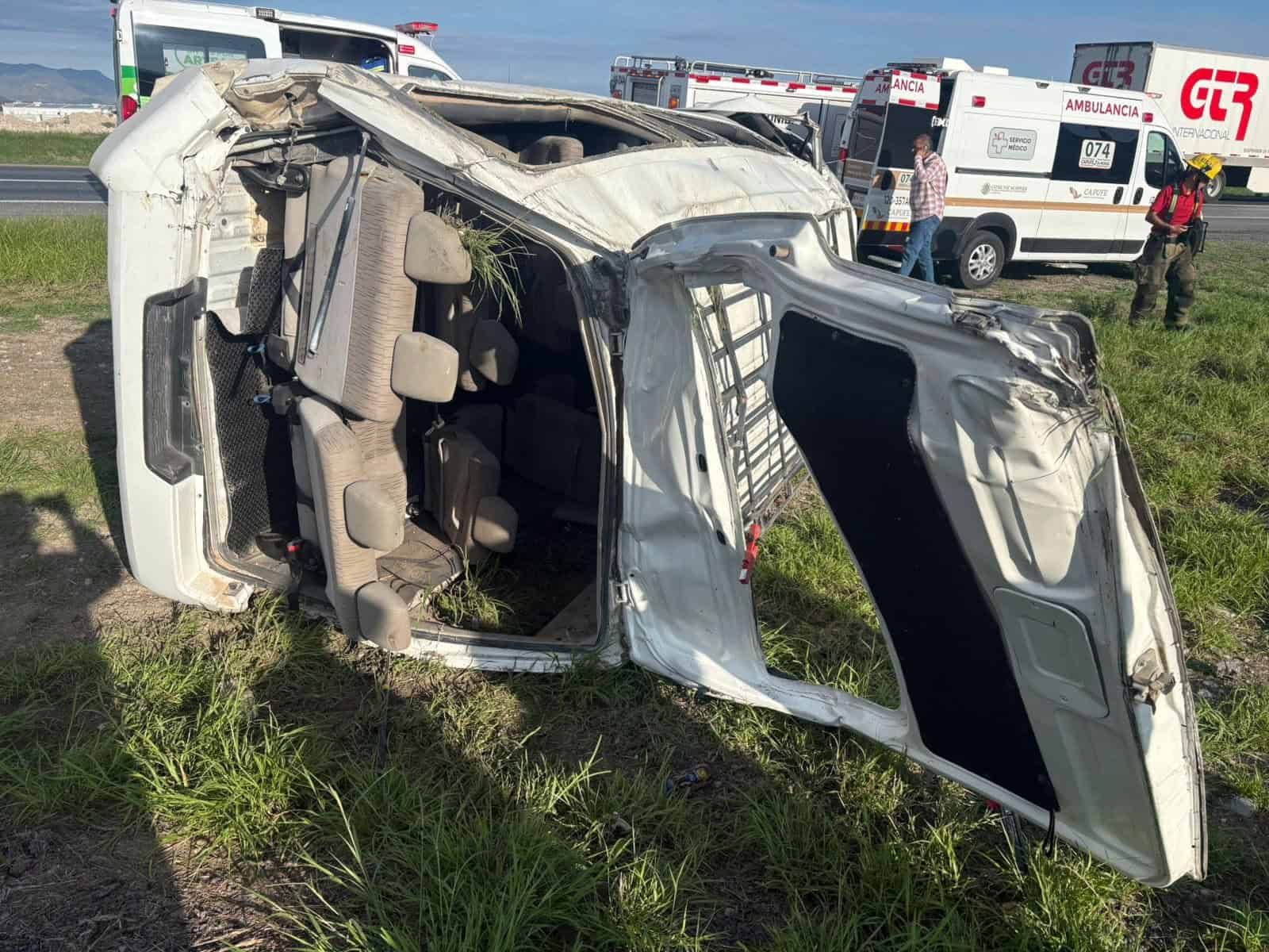 11 heridos en accidente de camión en carretera federal 57