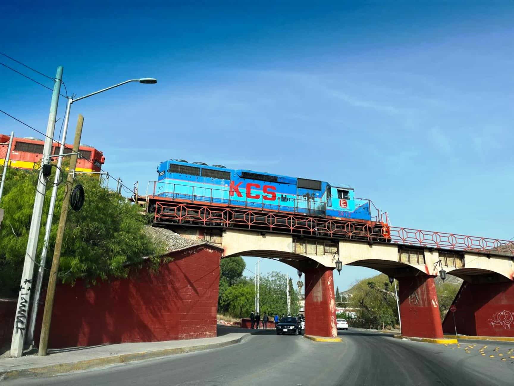 Tren interurbano en desarrollo para mejorar la movilidad en el noreste de México