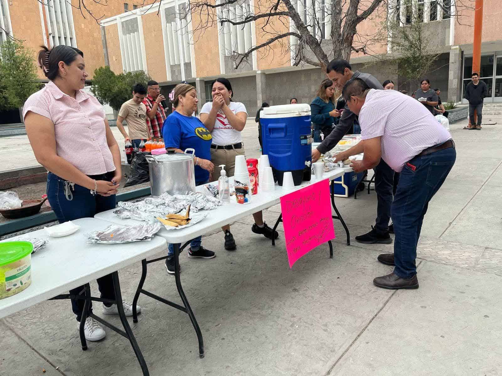 Restaurando Amor lleva esperanza al IMSS con desayuno y apoyo emocional