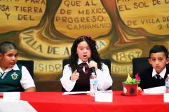 Alumna de Los Lirios reconocida por su labor en derechos humanos