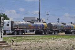Fuga de combustible moviliza a bomberos en colonia Doña Pura
