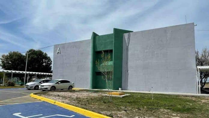 UTRCC da de baja a más de 10 empleados sin anuncio oficial; Chef confirma su despido tras 17 años