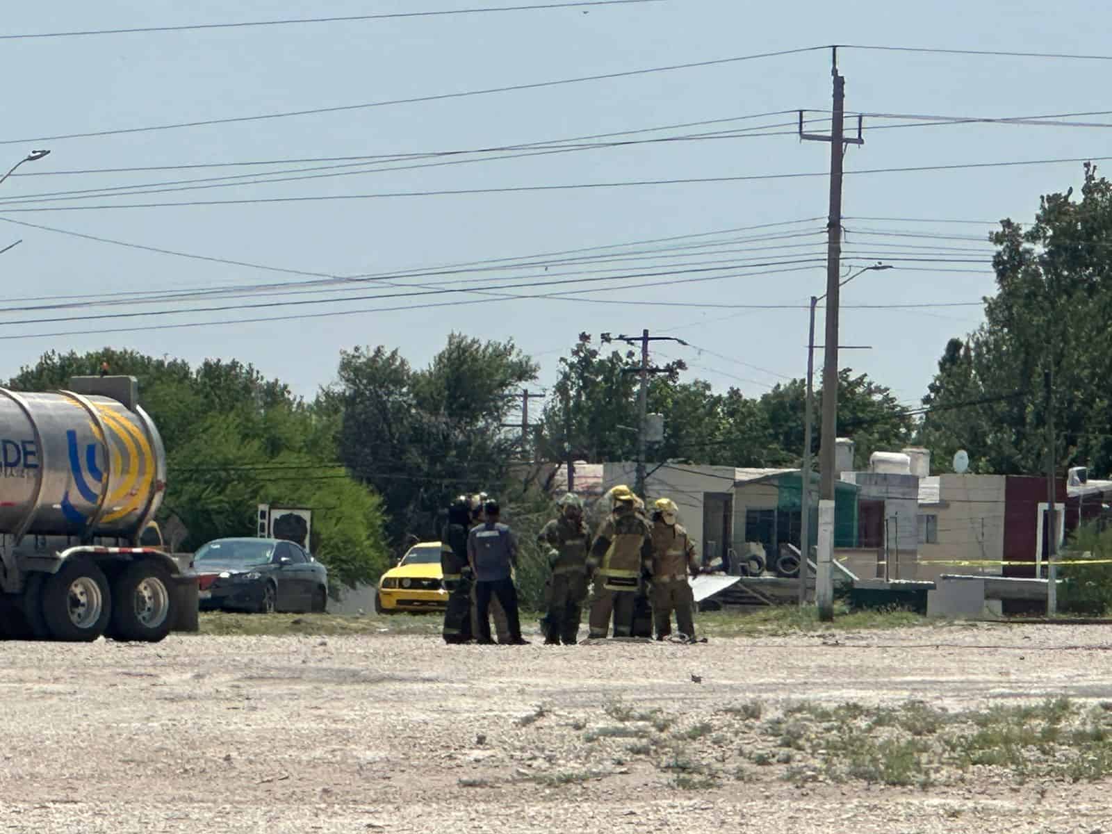 Moviliza fuga de gasolina en pipa del grupo Lazalde 