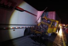 Nuevo accidente en Los Chorros: choque de tractocamiones en Arteaga