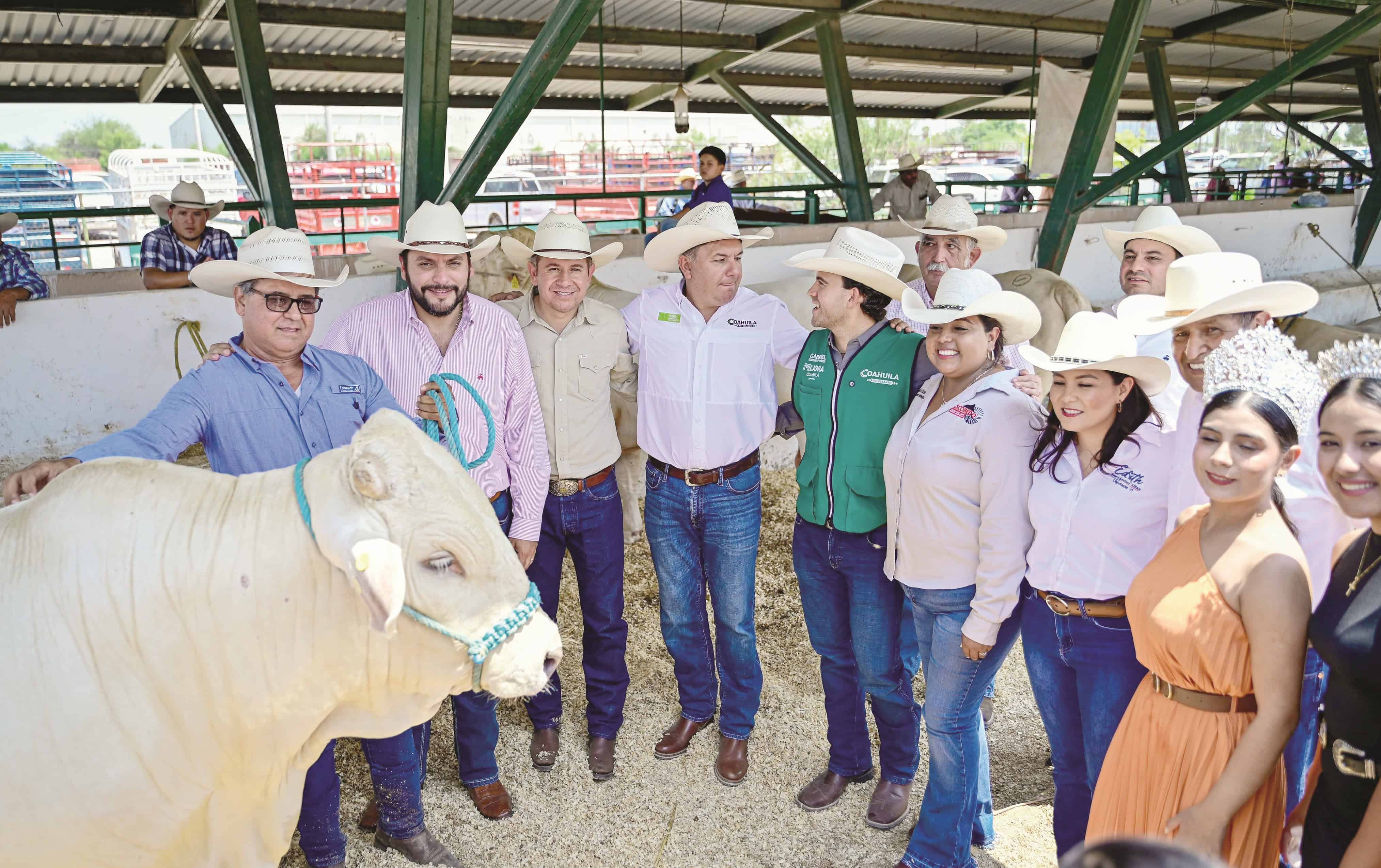 Apoyo directo al campo coahuilense con entrega de sementales
