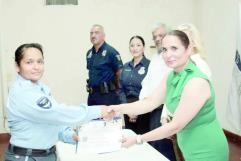 Entrega de constancias del curso de Mecanismos Alternativos en Múzquiz