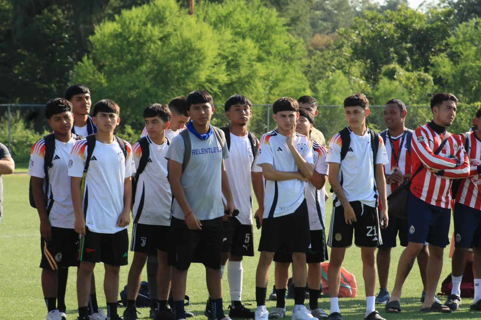 Inicia Torneo Estatal de Futbol 7 con participación de 12 equipos en Múzquiz