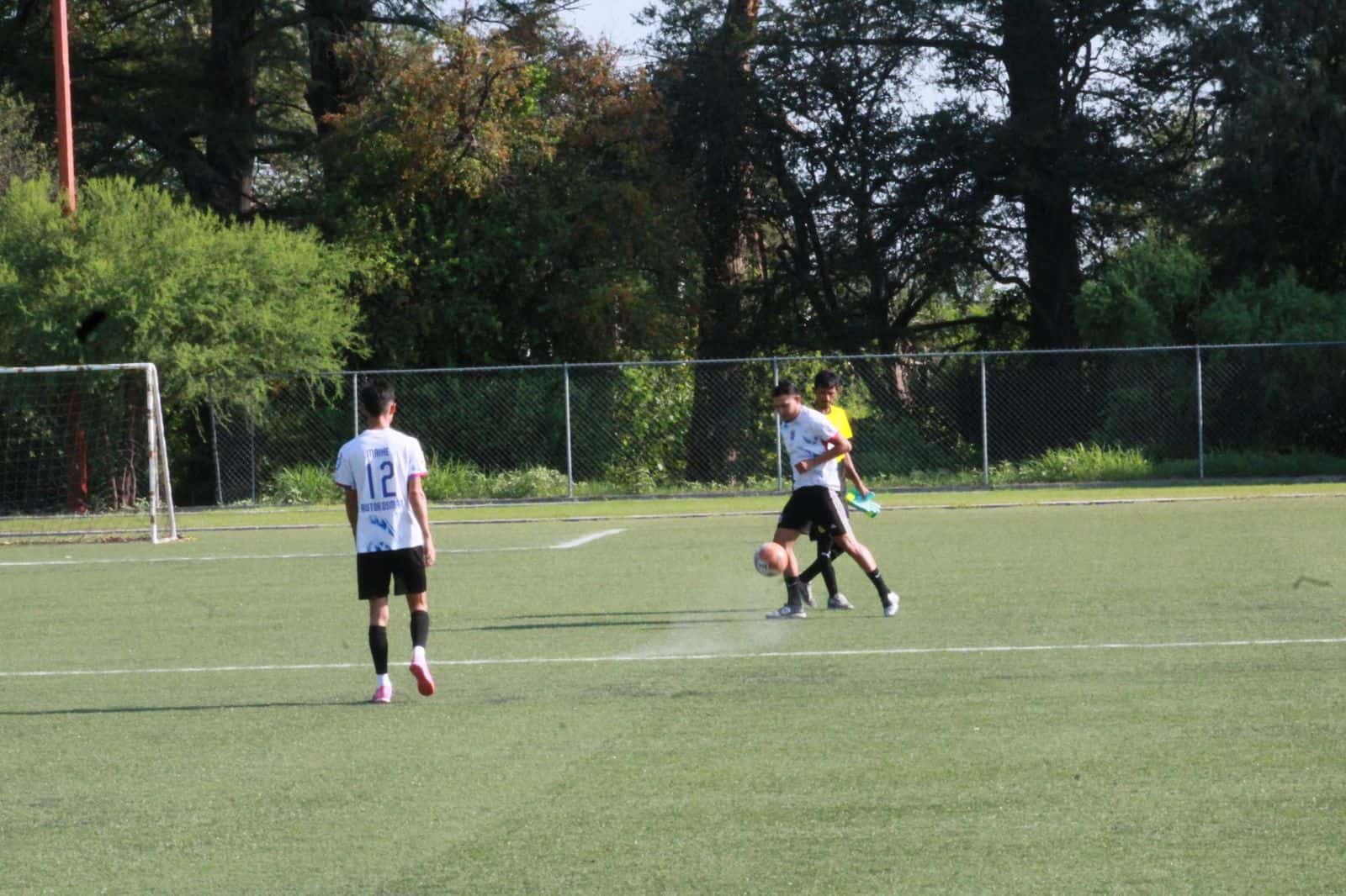 Inicia Torneo Estatal de Futbol 7 con participación de 12 equipos en Múzquiz