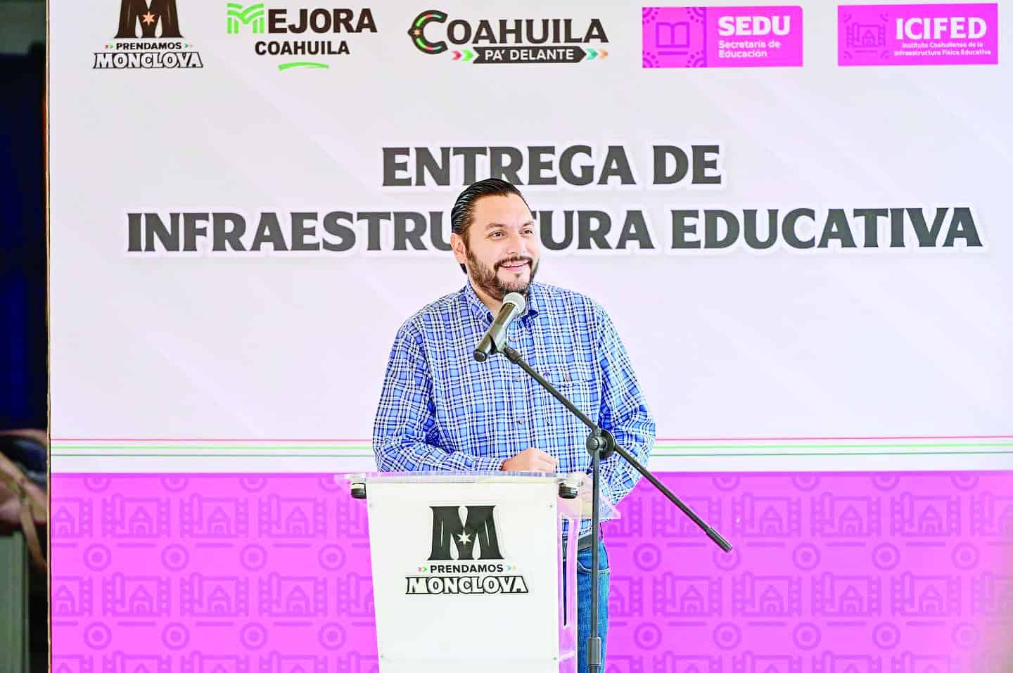 Alcalde Carlos Villarreal impulsa desarrollo con obras en Monclova