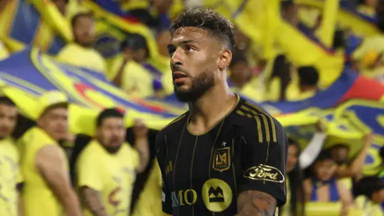 Club América avanza en fichaje de Denis Bouanga