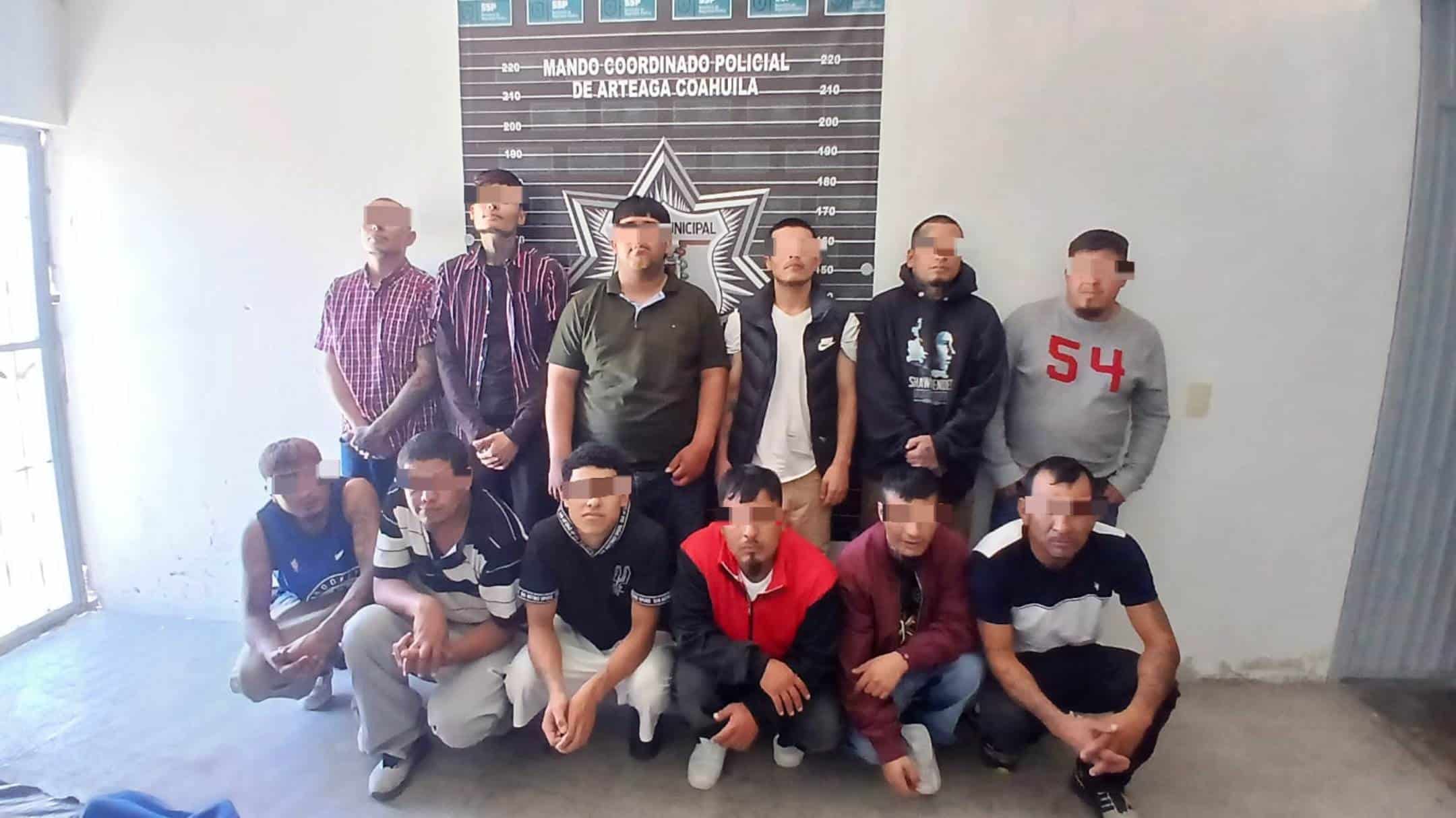 Detención de 20 personas en Arteaga por disturbios en carretera