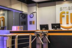 Otra muerte en el Smart Fit; hombre se desvanece y nadie lo ayuda