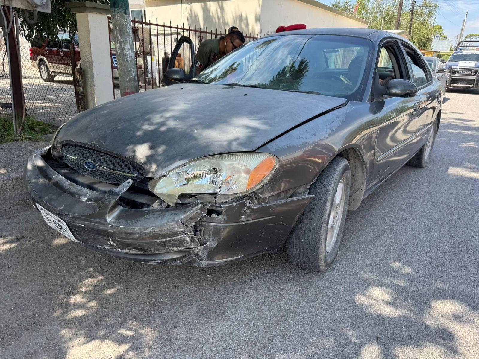 Choque entre Taurus y Versa deja tres lesionados en Morelos