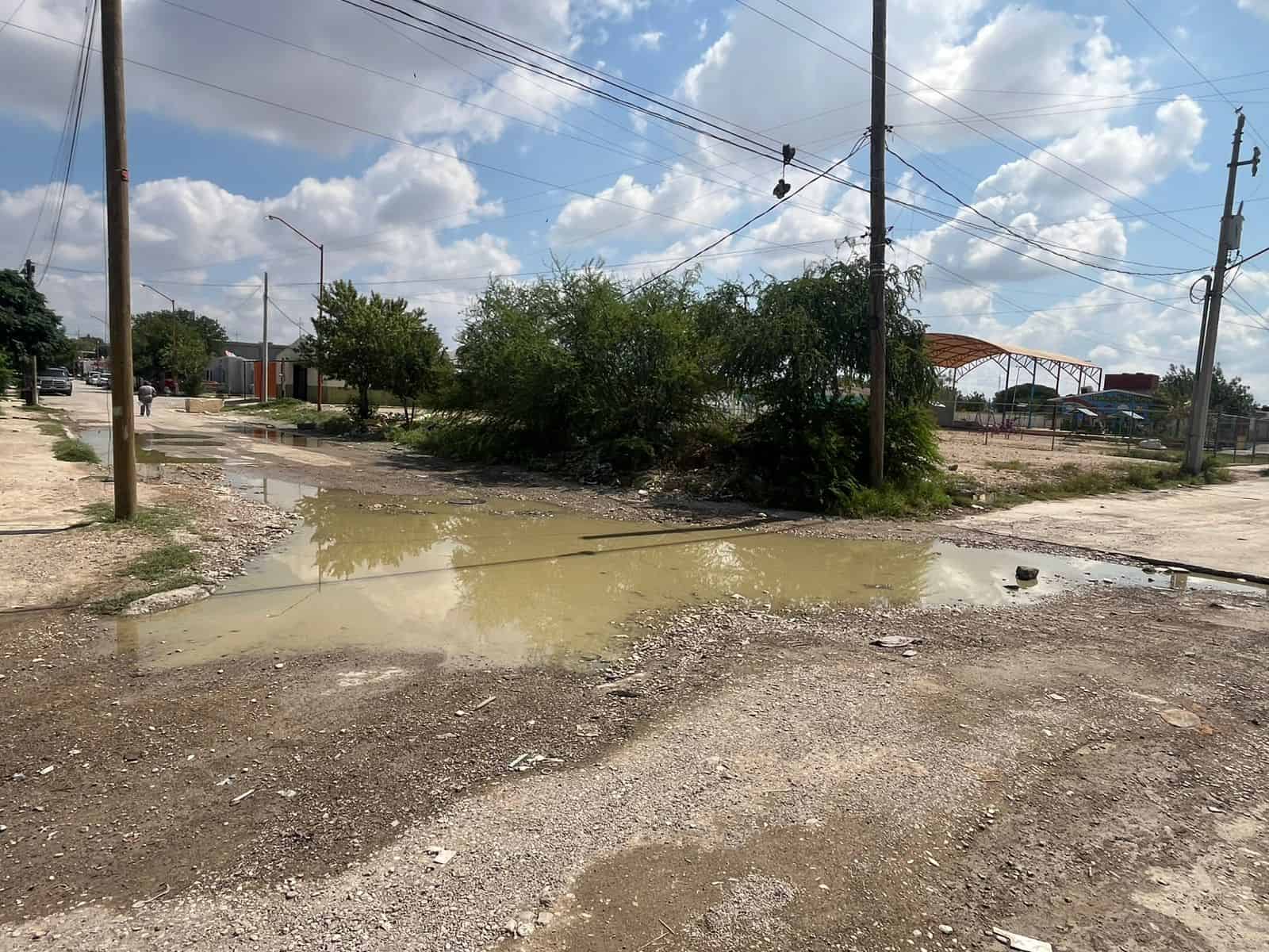 Vecinos de colonia Acoros denuncian problemas de drenaje