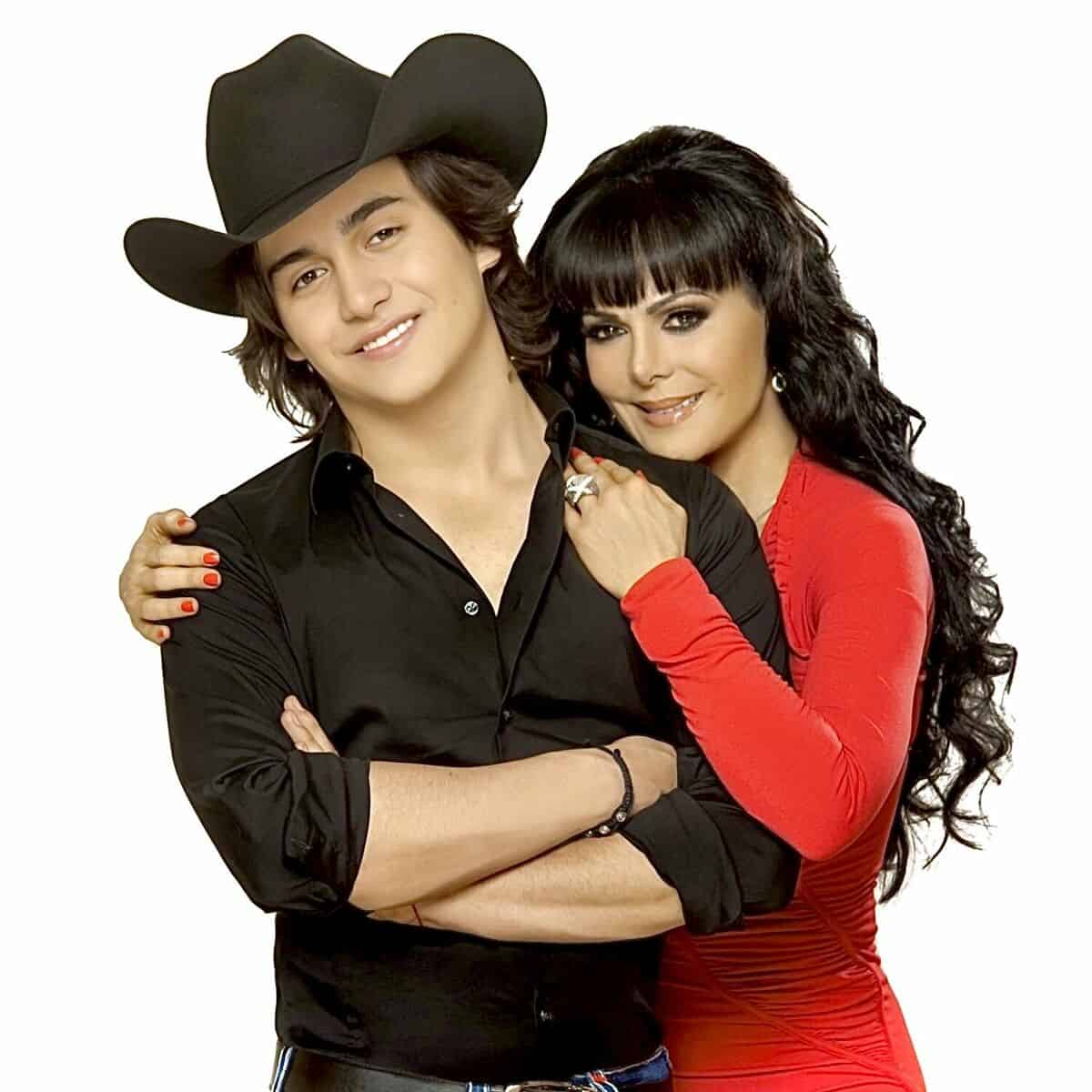 Maribel Guardia conmueve al revelar que mantiene conexión espiritual con su hijo Julián Figueroa
