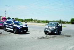 Se estrella en camión de transporte de personal