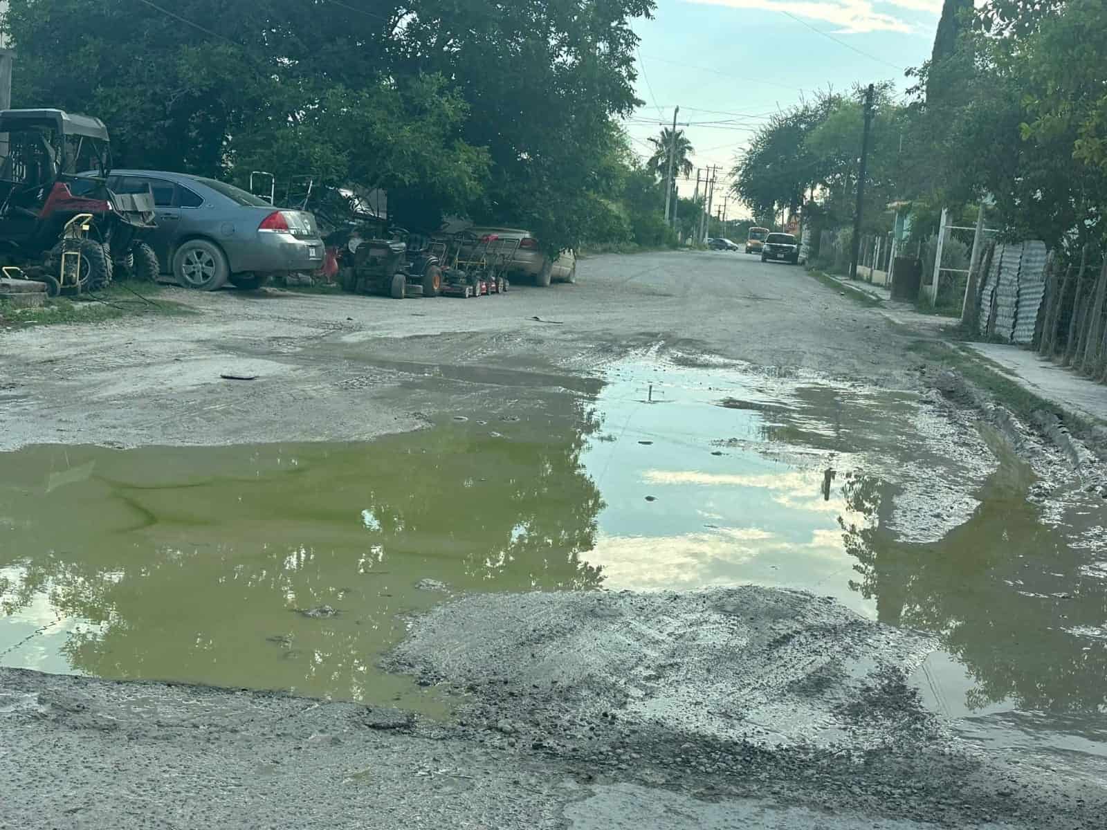 Sueña con puente internacional... pero Nava sigue entre baches y basura