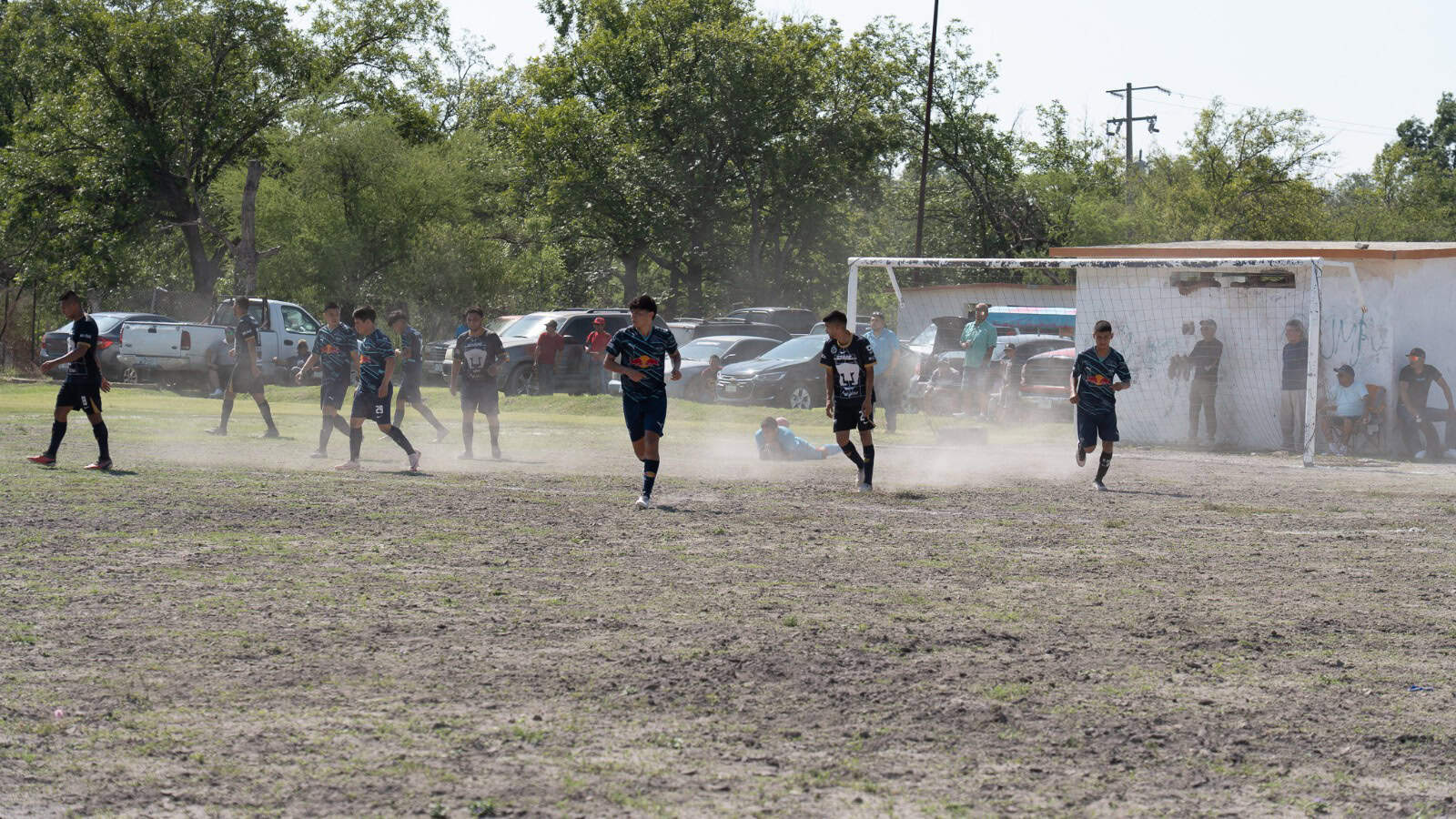 Pumas de Allende se coronan campeones en final vibrante