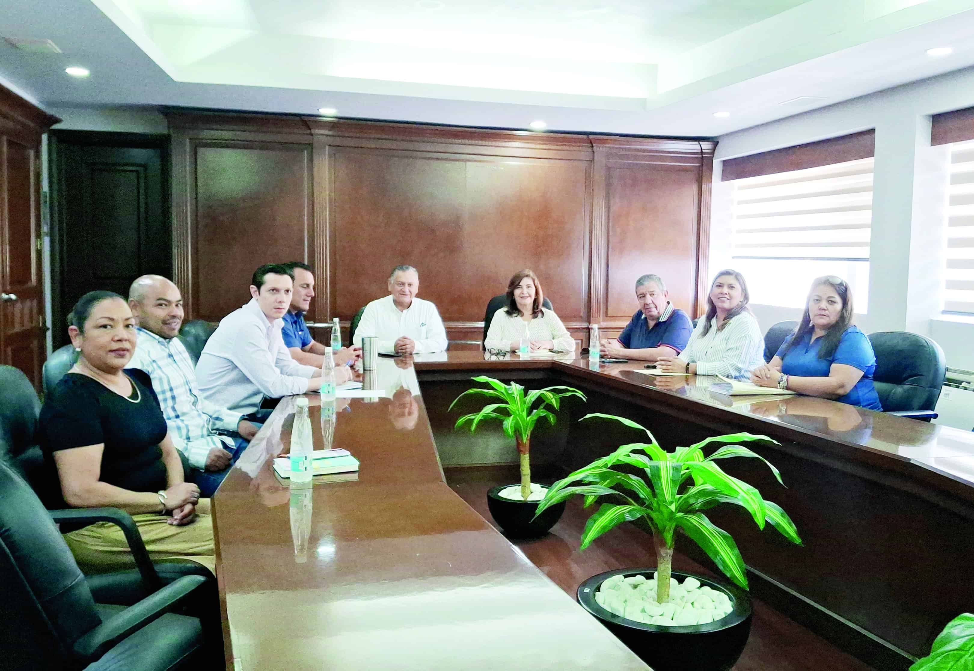 Autoridades de Coahuila se unen para regularizar 30 colonias y brindar certeza jurídica