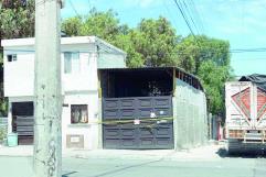 Cinco detenidos en cateo por venta ilegal de drogas y alcohol en Saltillo