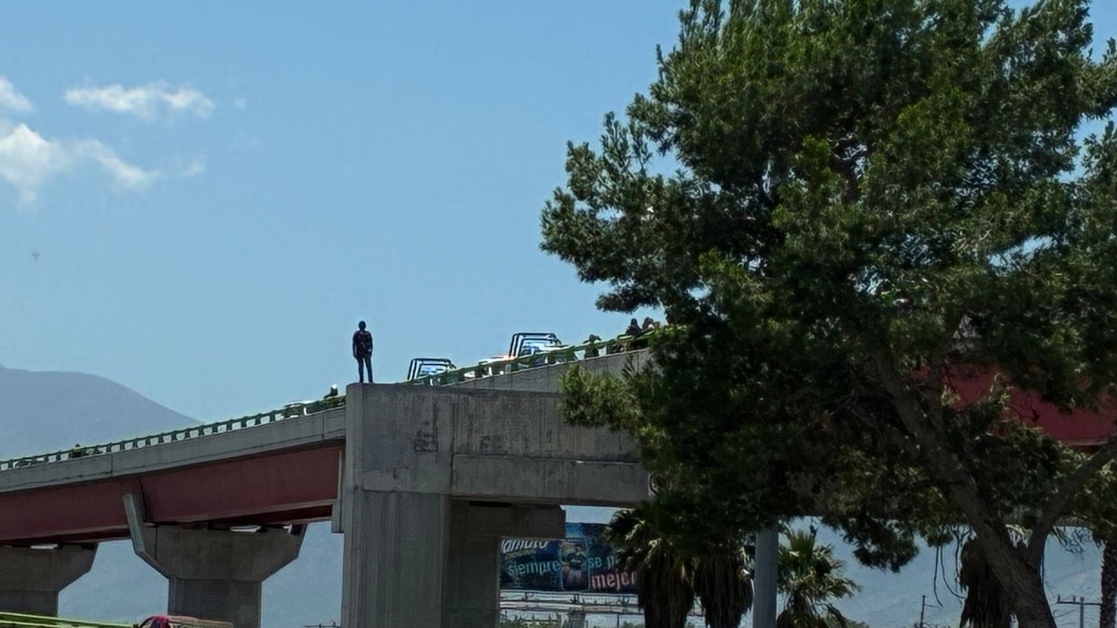 Policía Municipal salva a joven con discapacidad auditiva de intento de suicidio