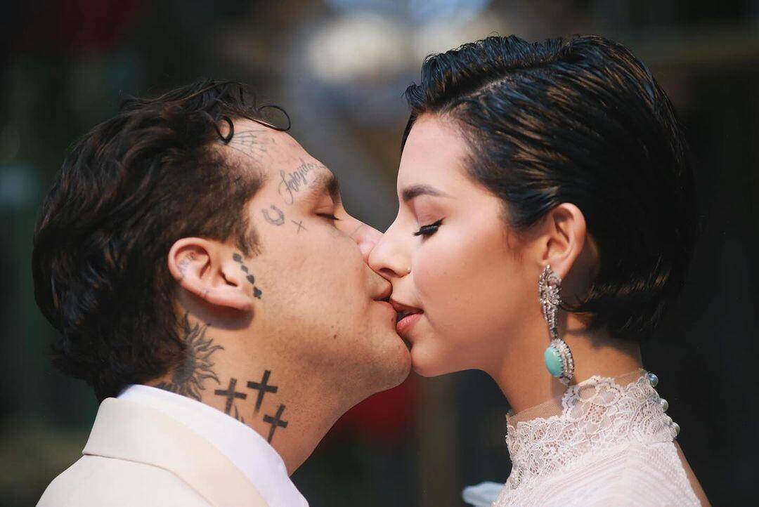 Ángela Aguilar y Christian Nodal celebran su primer aniversario como esposos